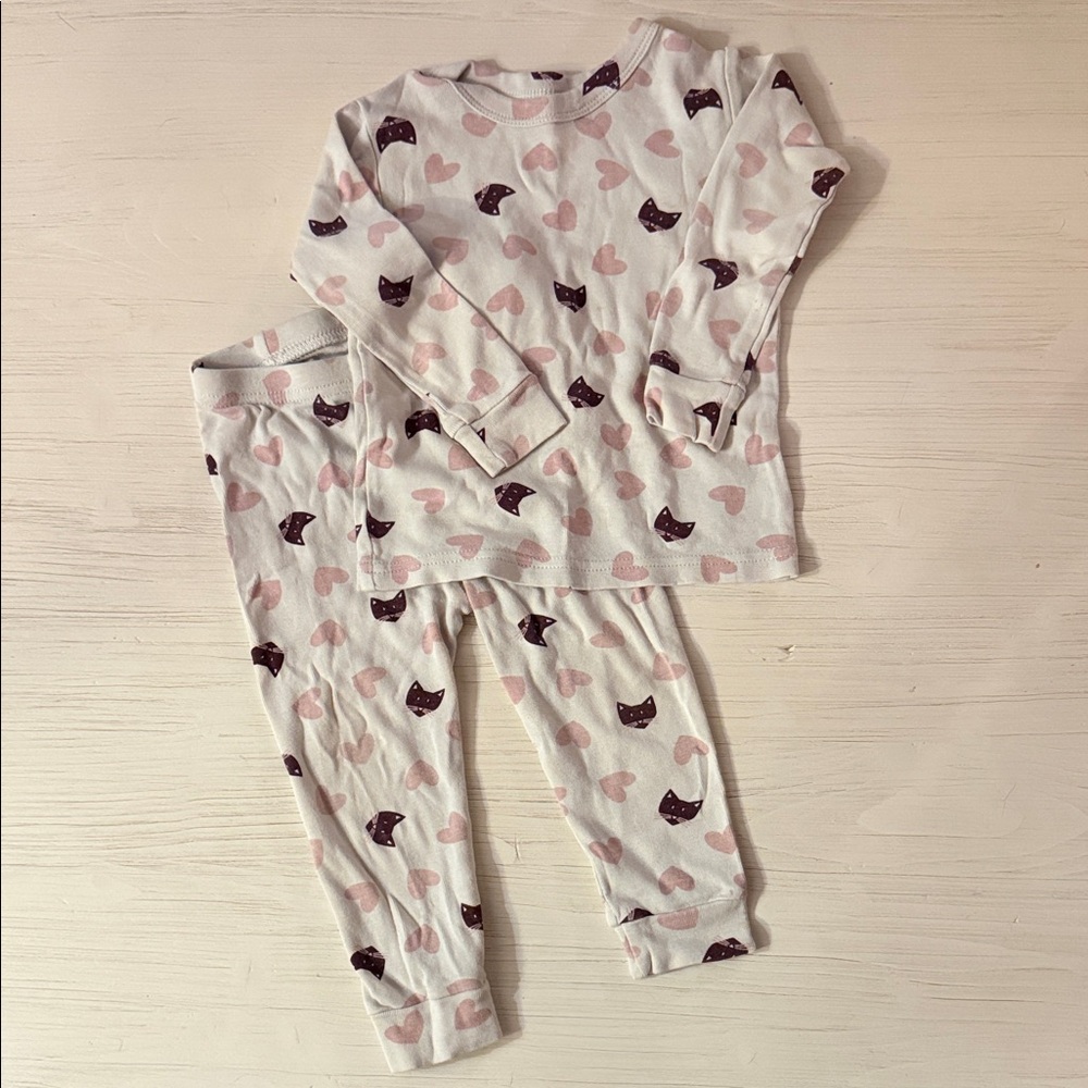 GAP Kids Pink and White Pajama Set with Cat and Heart Pattern
